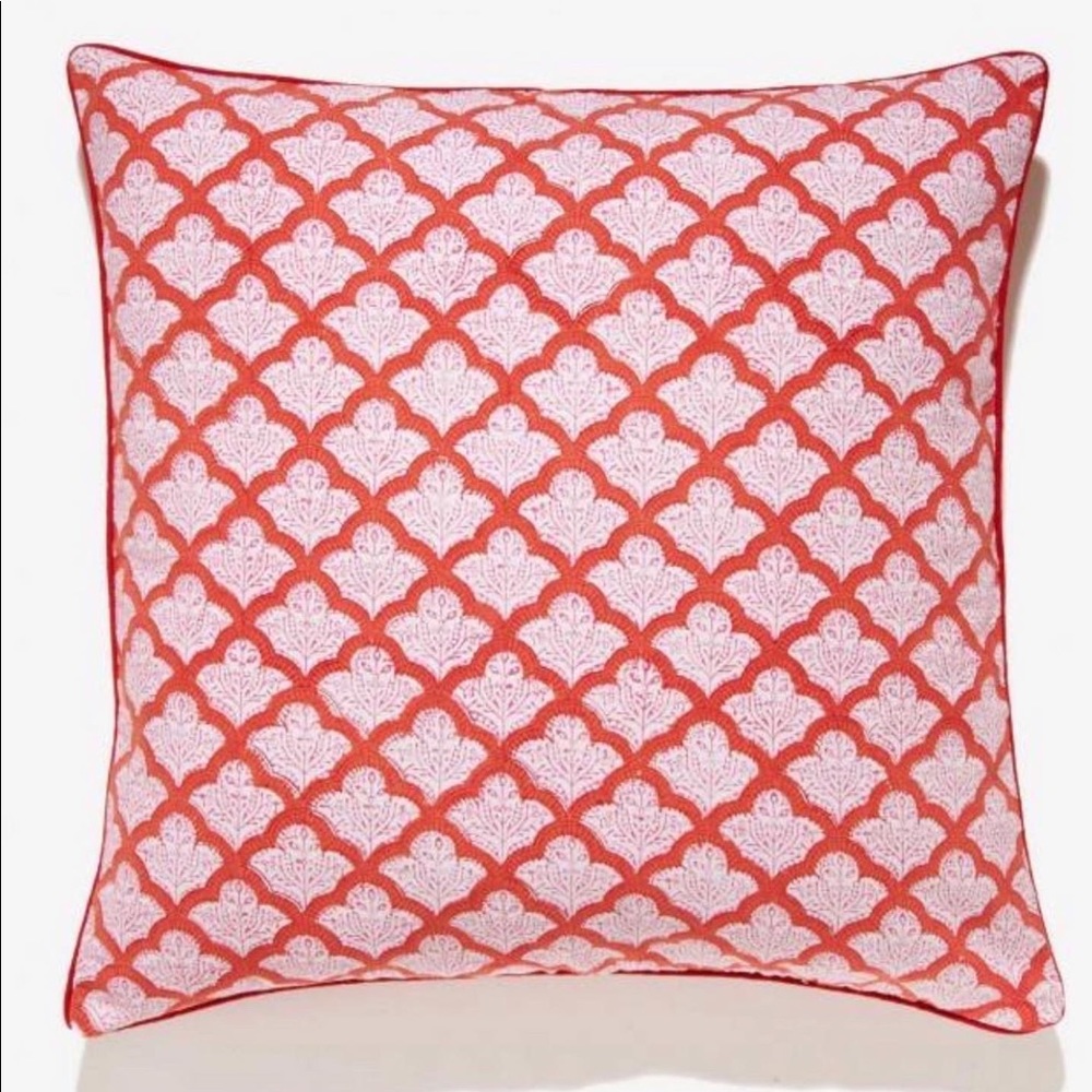 Roller Rabbit Pillow Covers